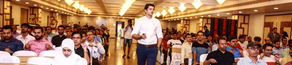 Alok Taunk's cover banner