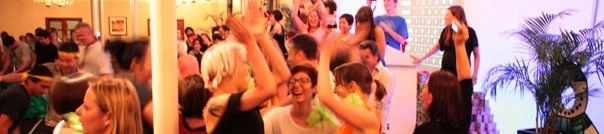 Esther Snippe 's cover banner