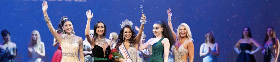 Laura Hunter's cover banner