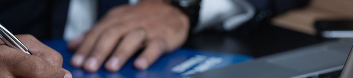 Maxim Poon Wong's cover banner