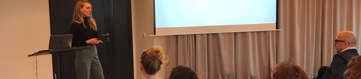 Nefeli Mandilari's cover banner