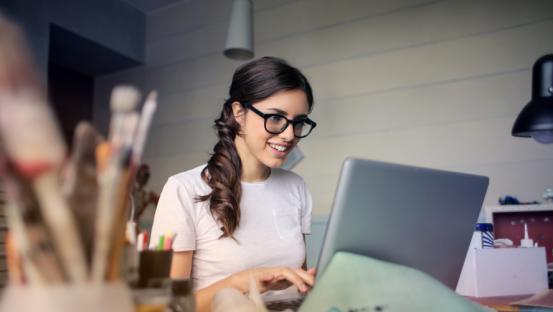 7 Essential Productivity Tools You Need as a Solopreneur Speaker