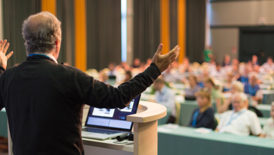 The Difference Between Public Speakers and Motivational Speakers
