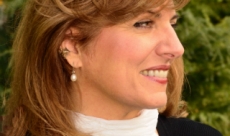 Laura Jackson Loo Profile